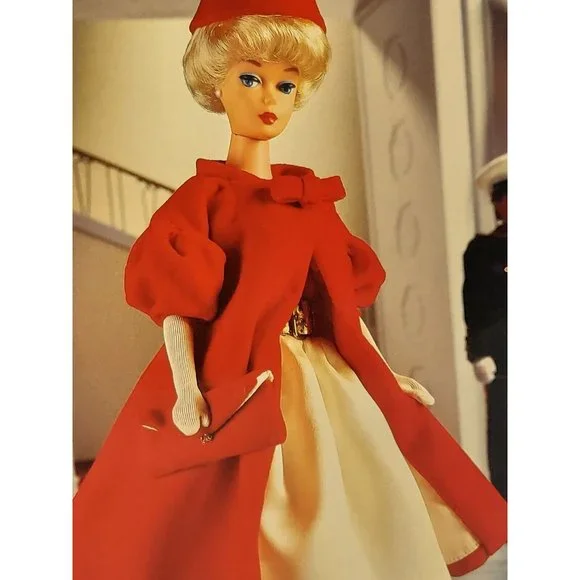 NEW 1997 Barbie Doll Silken Flame 1962 collector edition Blonde